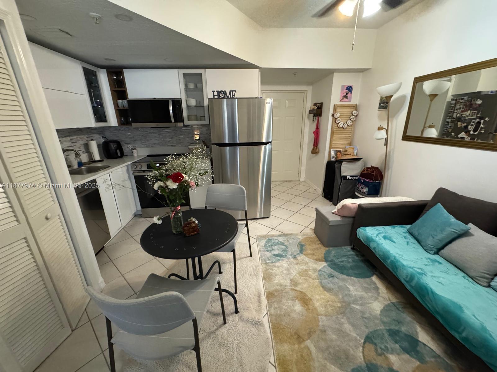 Rent the best 1 bedroom condo in Coconut Grove with washer and dryer inside the condo and 1 car parking space in a gated building. Open kitchen concept, new cabinets, stainless steel appliances. Unfurnished. Tile floors. Freshly painted. All of it on the first floor. Located on 27th Avenue in the heart of Coconut Grove, just 2 blocks from the marina, the Ritz Carlton, and 2 close to Coco Walk, parks, restaurants, entertainment centers, shops, US-1 and the main avenues and highways.