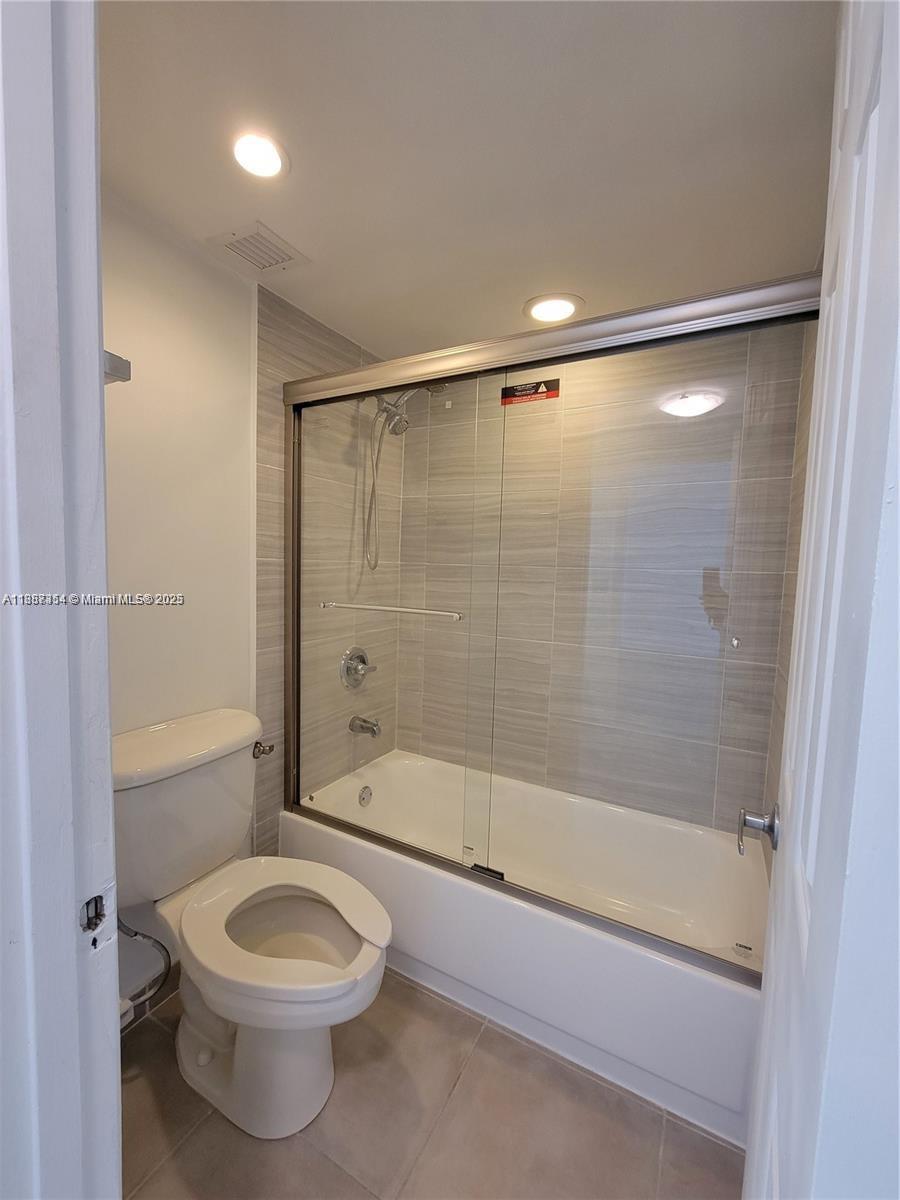 NIRVANA CONDO NO ONE COND - Residential