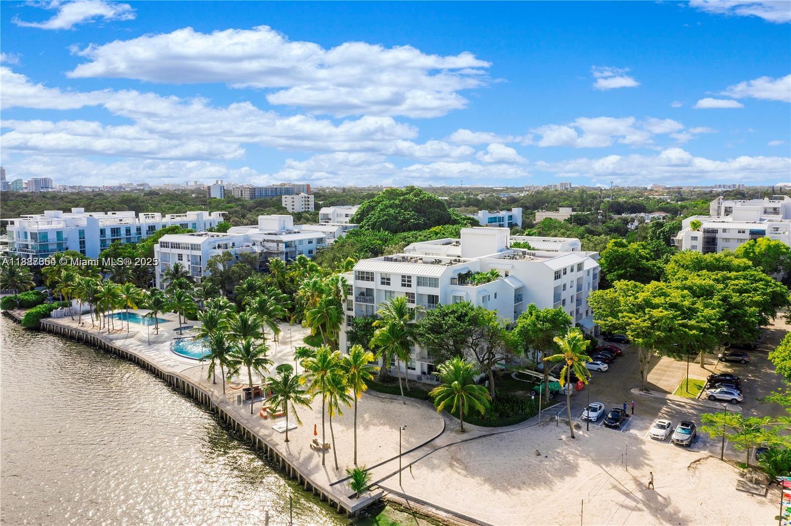 NIRVANA CONDO NO ONE COND - Residential