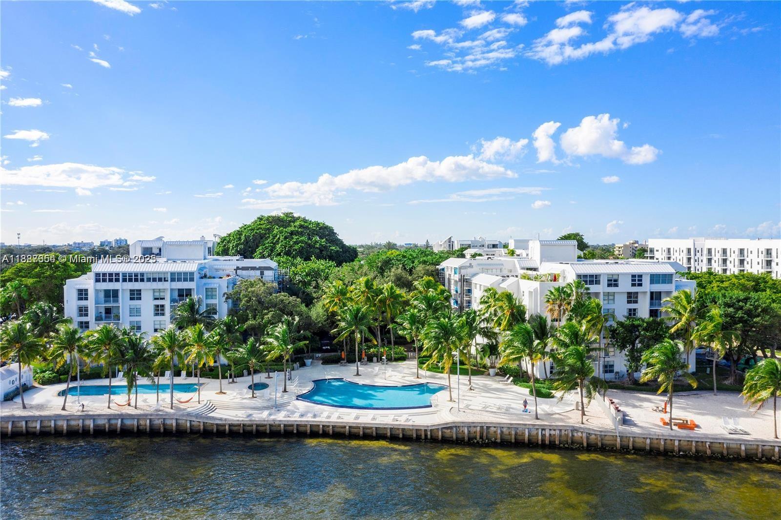 NIRVANA CONDO NO ONE COND - Residential