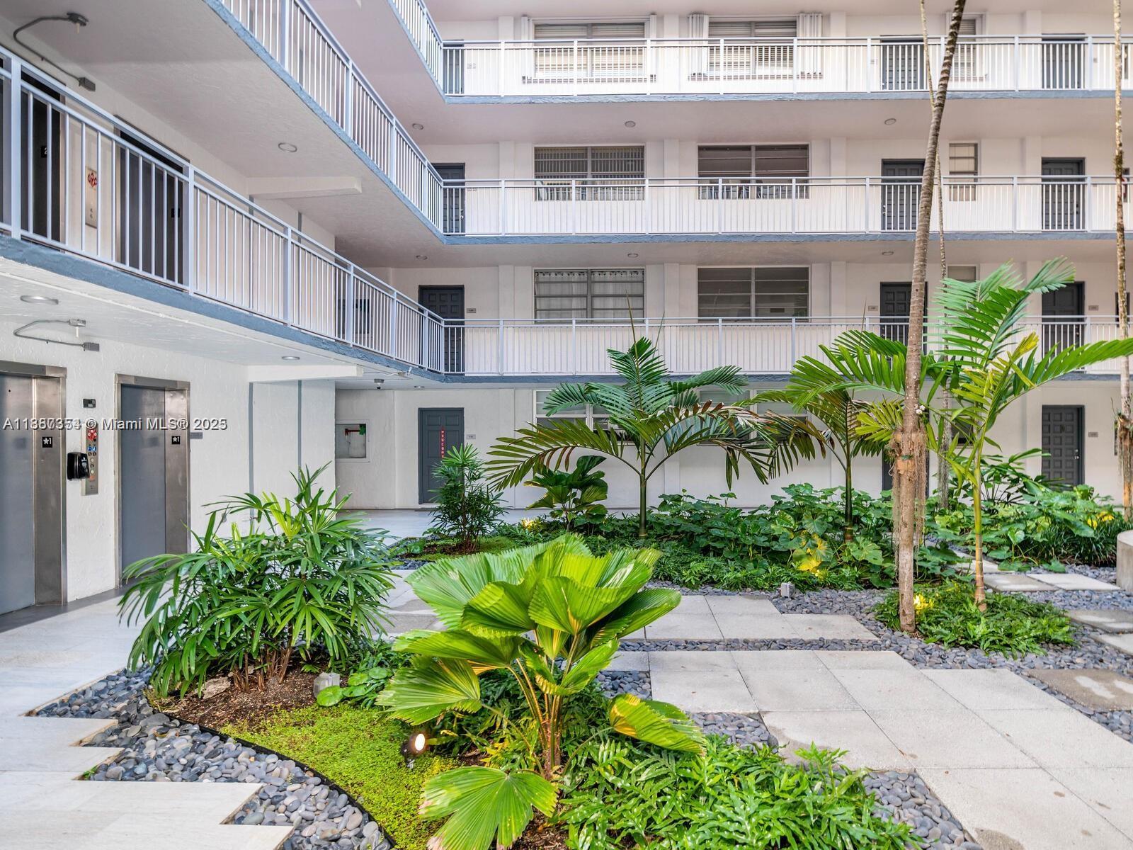 NIRVANA CONDO NO ONE COND - Residential