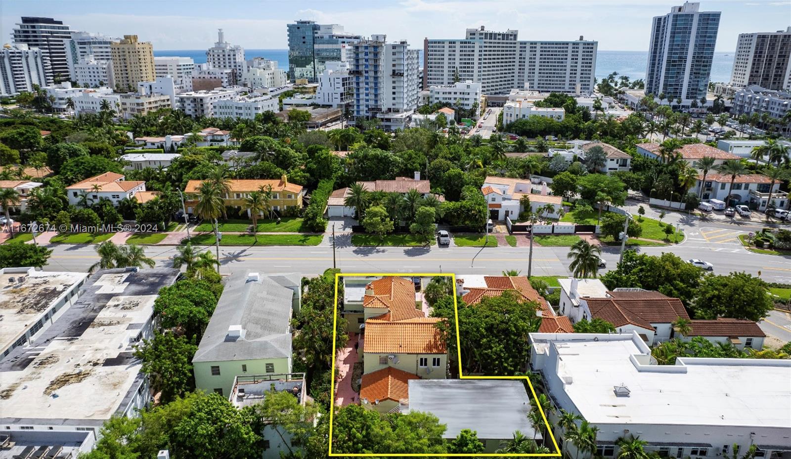 Comprising 12 operating units, Noble Pine Tree Apartments offers a unique investment opportunity for an investor looking to break into the Mid-Beach market. All operating units are fully-renovated and a majority of the apartments have new in-unit washer/dryers. The property consists of (1) two-bedrooms, (5) one-bedrooms and (6) studios. The average in-place rent per-unit stands at $2,175. The property consists of 12 operating units; however, it was built as 8 legal/conforming units. The property has undergone significant renovations over the years including new modern cabinetry, updated appliances, modern-tile flooring, new vanities, lighting, counter tops and kitchenettes (in select units).
In-Place NOI: $232,202
In-Place Cap Rate: 5.4%