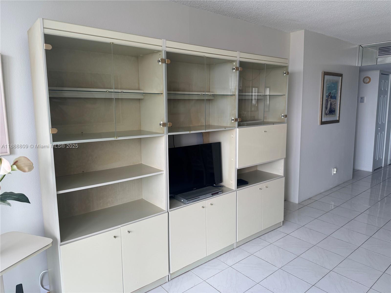 ARLEN HOUSE EAST CONDO - Residential Lease