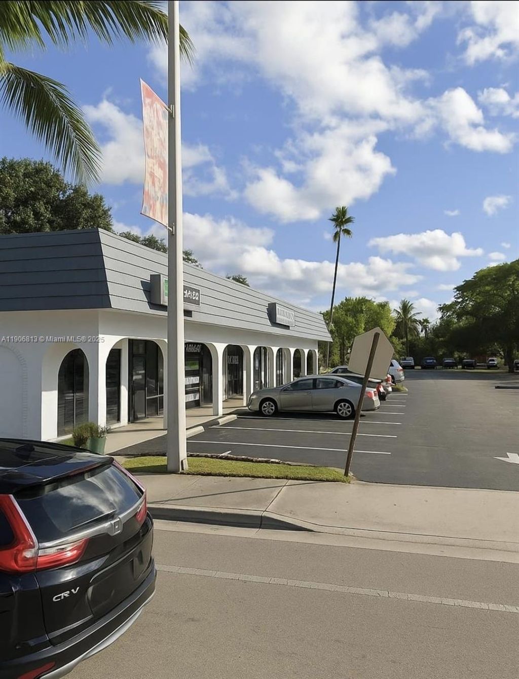 Photo of 801 S Federal Hwy, Dania Beach, FL 33004 (MLS # A11906813)