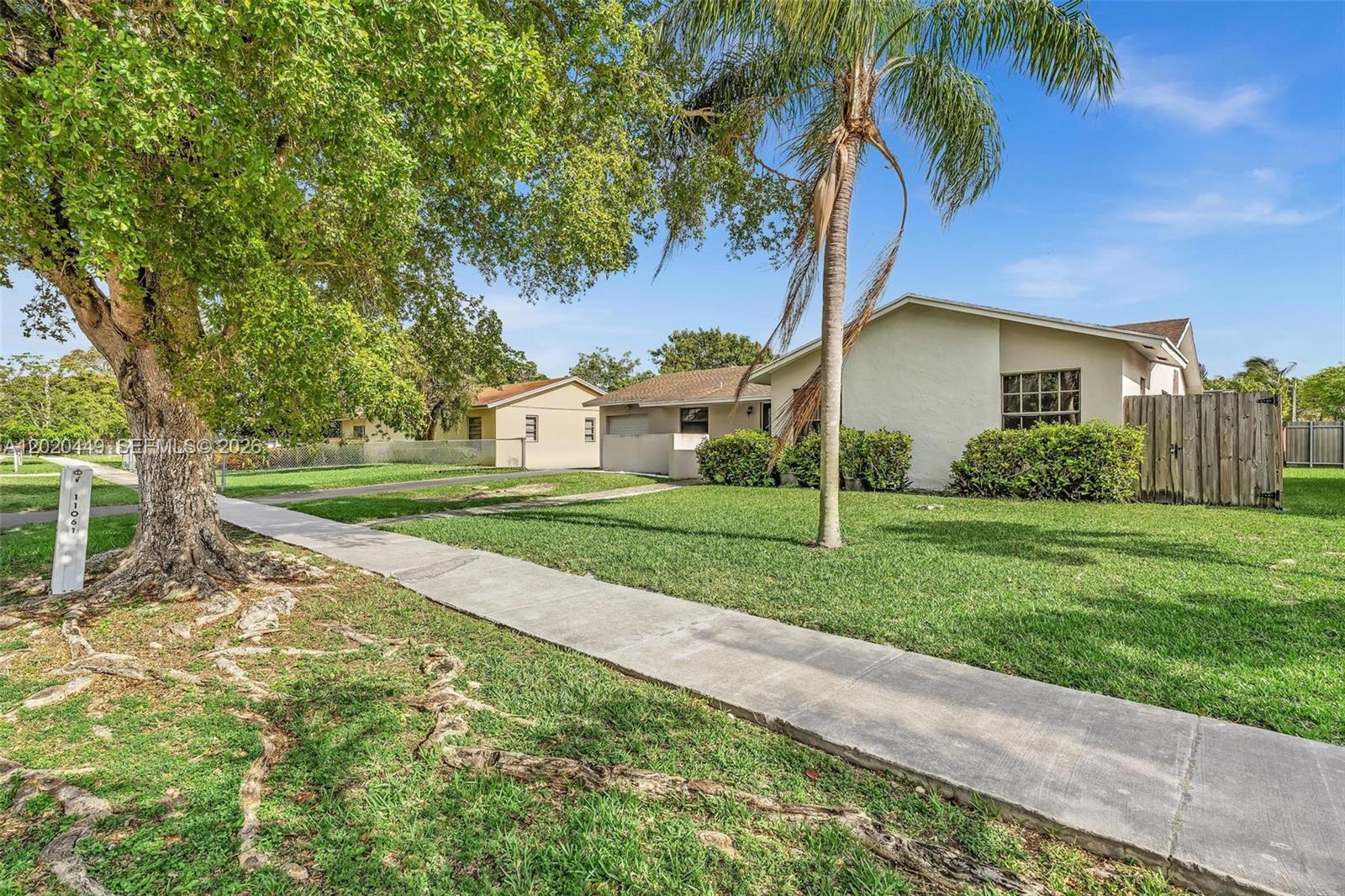 11061 SW 163rd St, Miami FL 33157