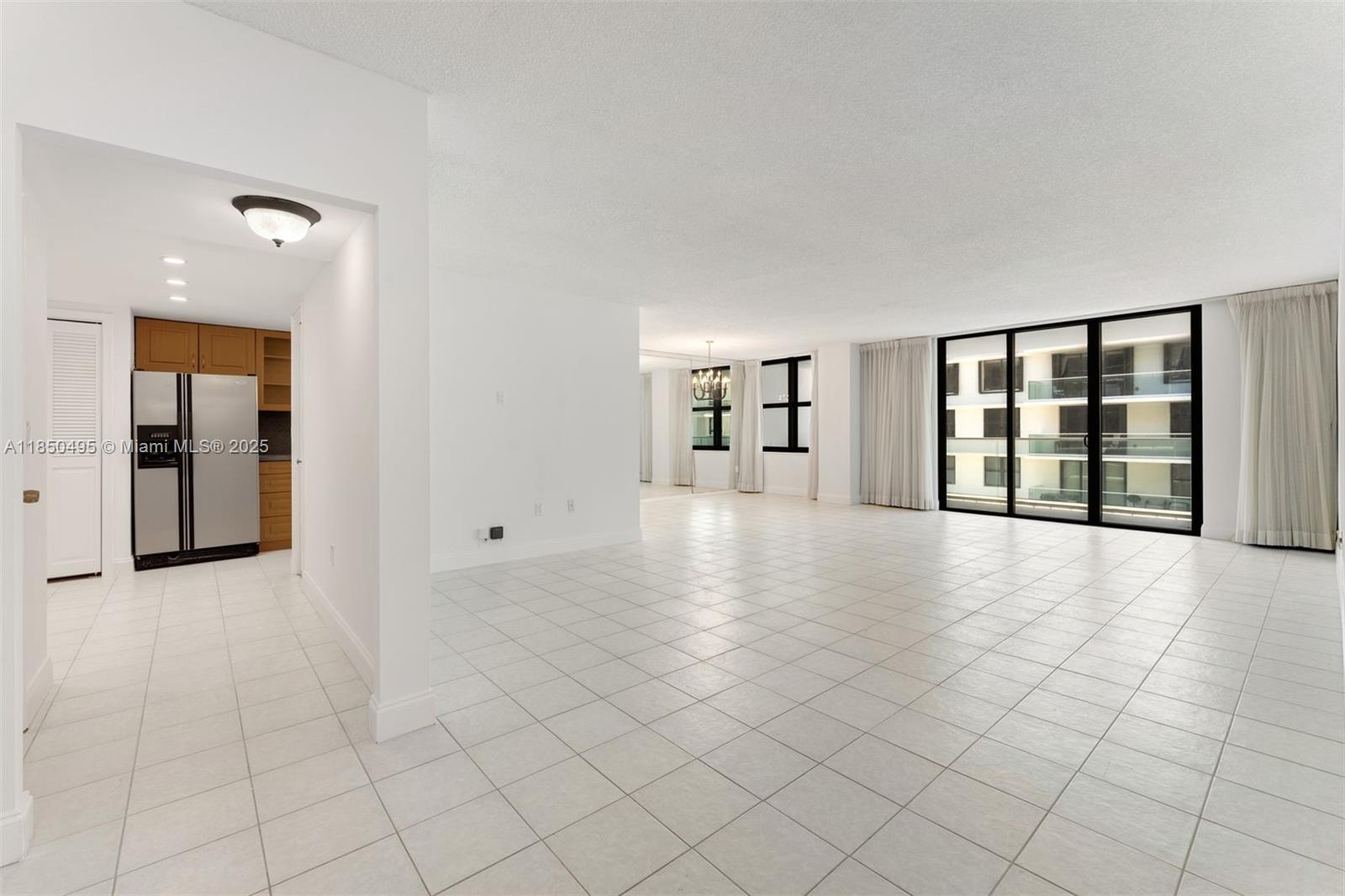 9801 Collins Ave 18H