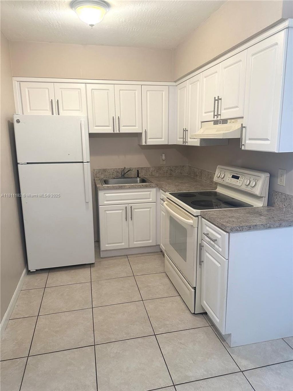 Photo of 5910 NE 18th Ave #16, Fort Lauderdale, FL 33334 (MLS # A11811182)