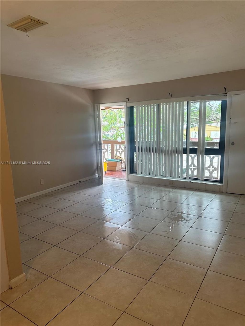 Photo of 5910 NE 18th Ave #16, Fort Lauderdale, FL 33334 (MLS # A11811182)