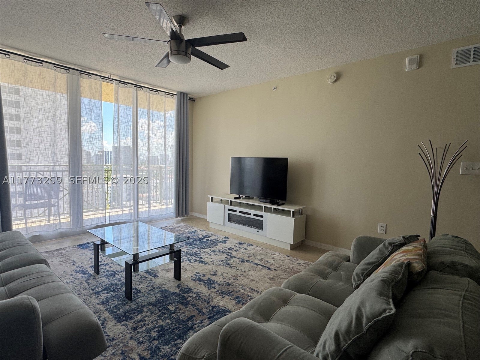 2080 S Ocean Dr 1405
