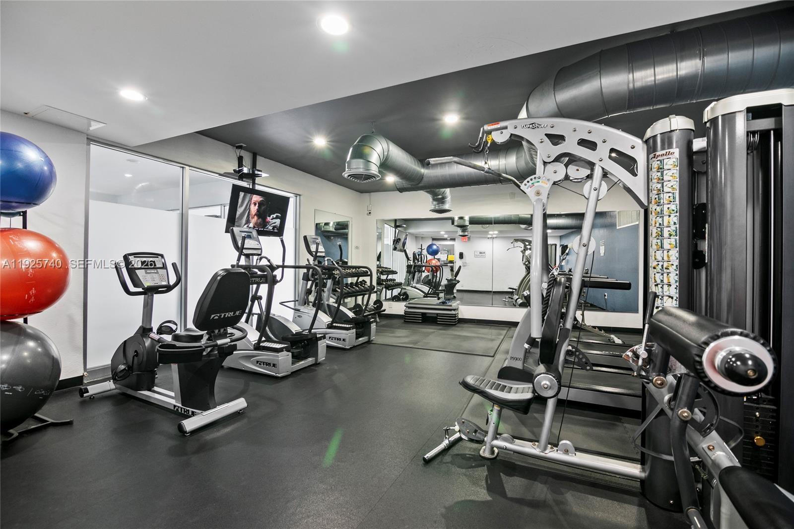 OCEAN VIEW TOWERS CONDO - Residential