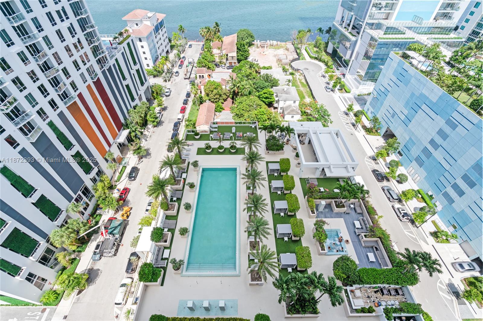 BAY HOUSE MIAMI CONDO - Residential