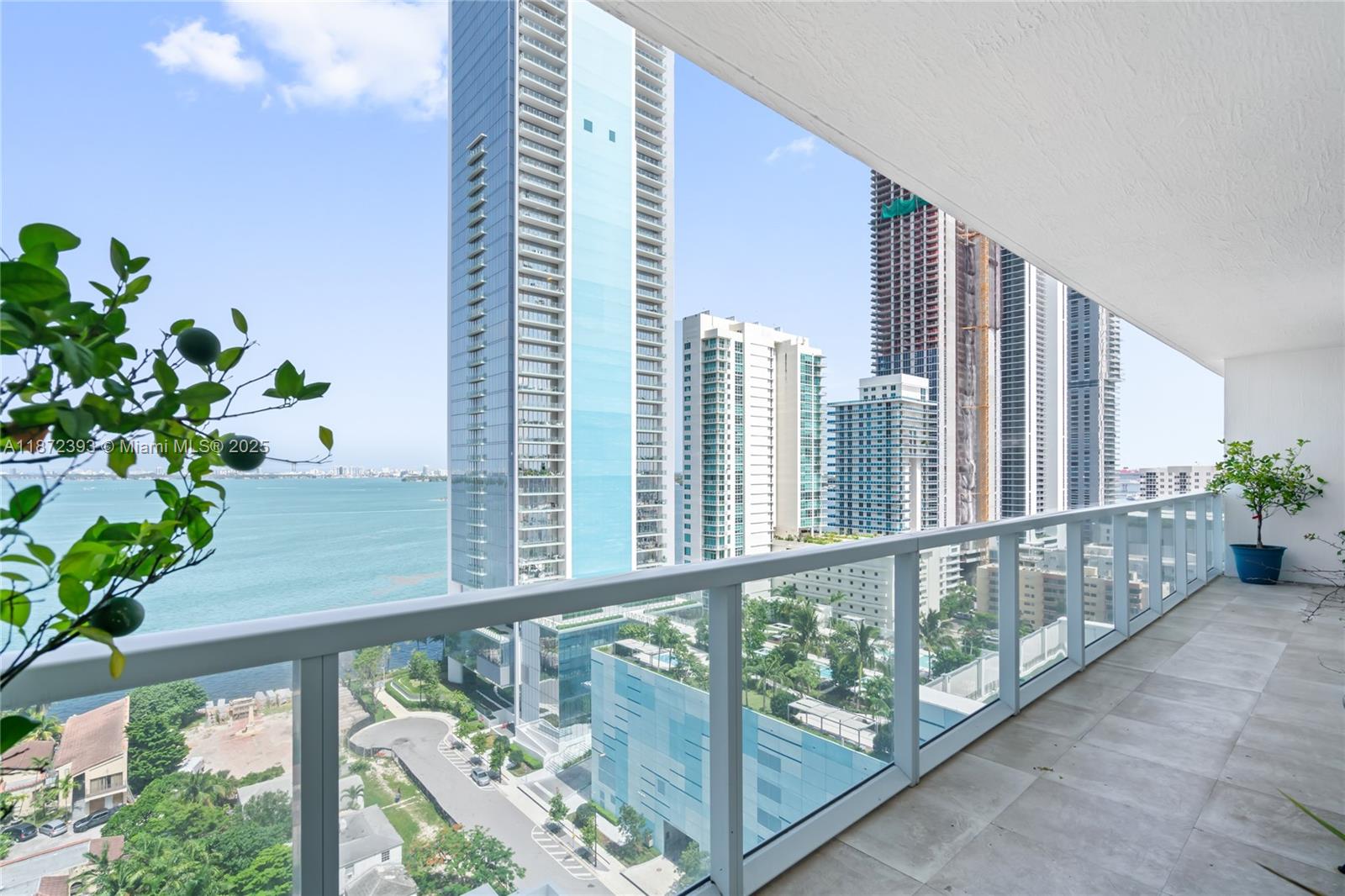BAY HOUSE MIAMI CONDO - Residential