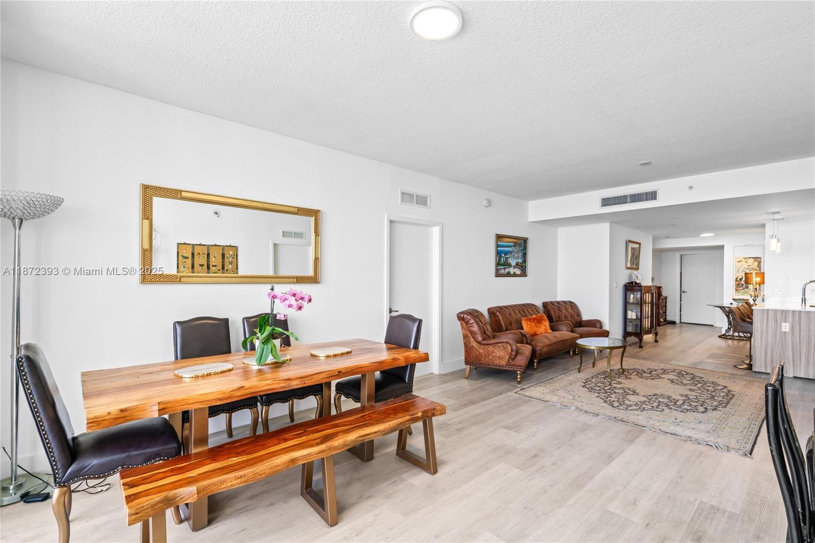 BAY HOUSE MIAMI CONDO - Residential