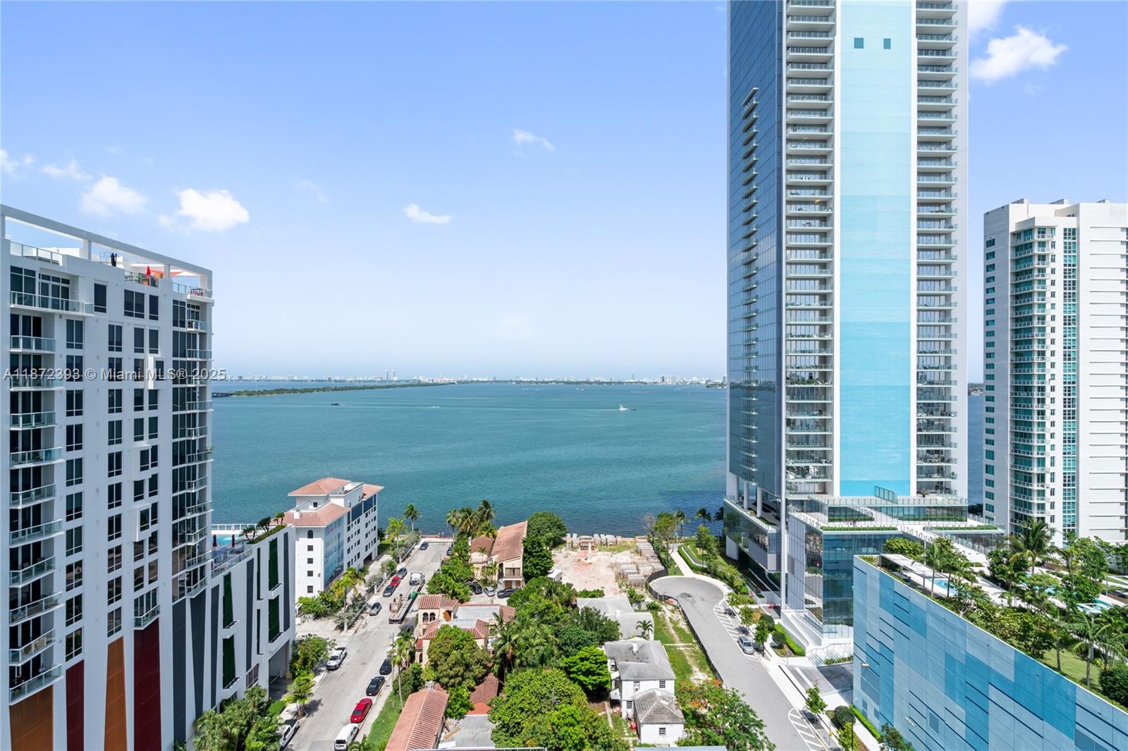 BAY HOUSE MIAMI CONDO - Residential