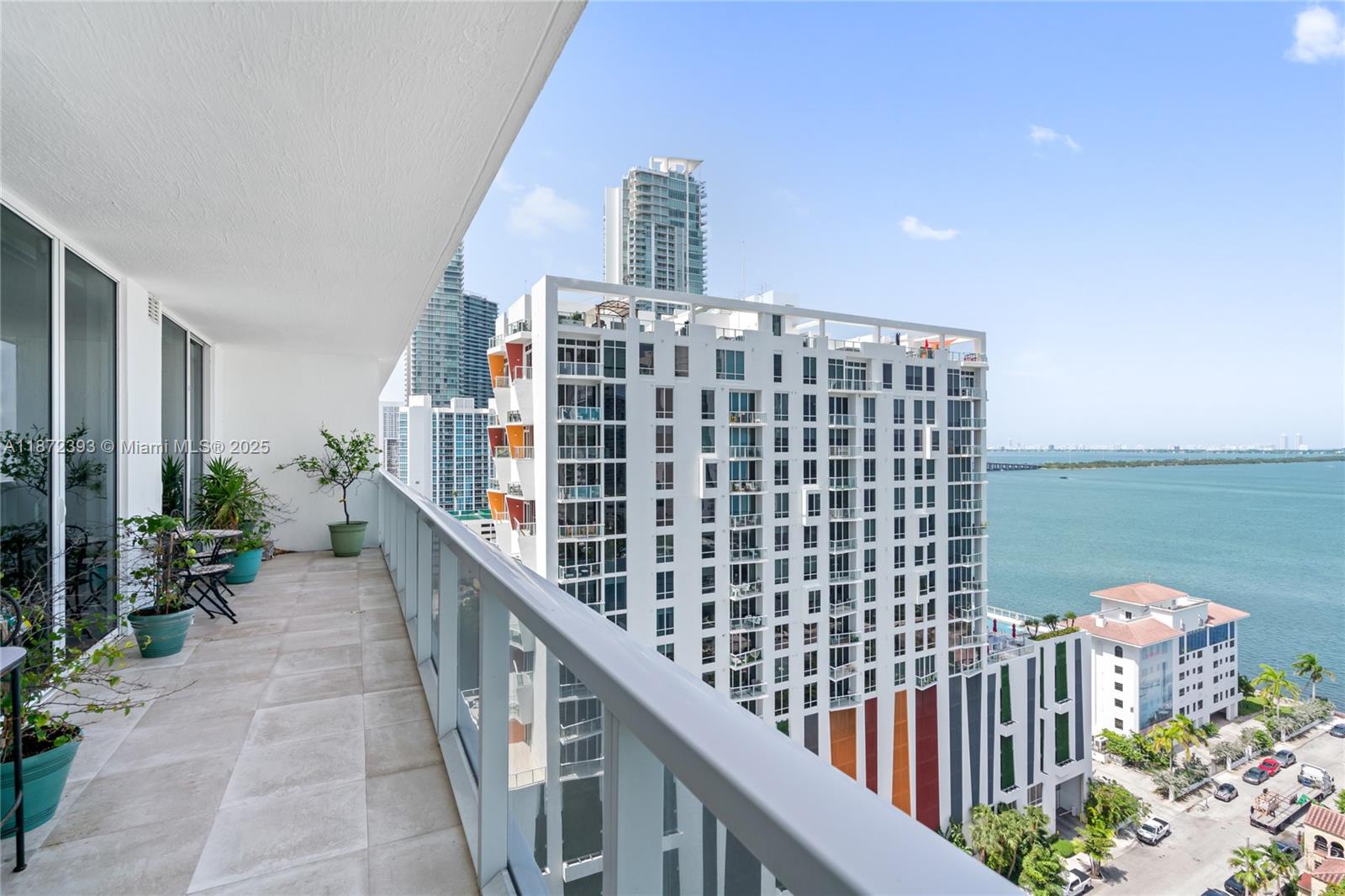 BAY HOUSE MIAMI CONDO - Residential