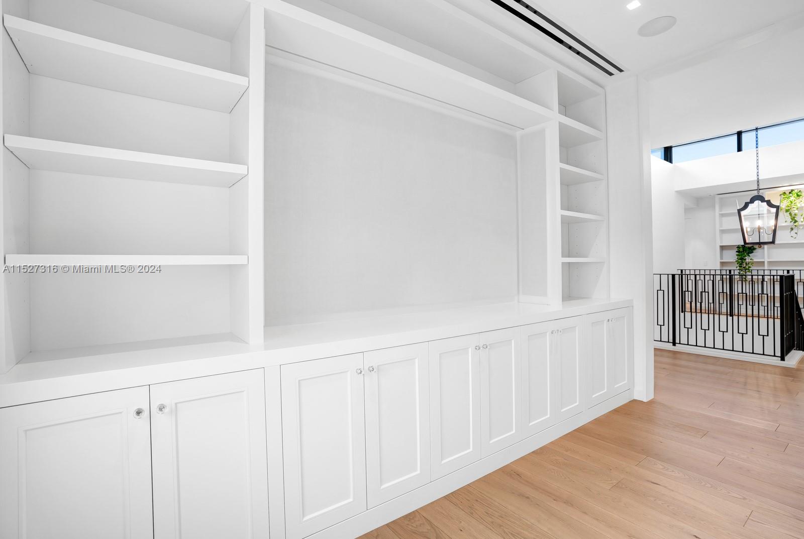 INDIAN CREEK SUB - Residential