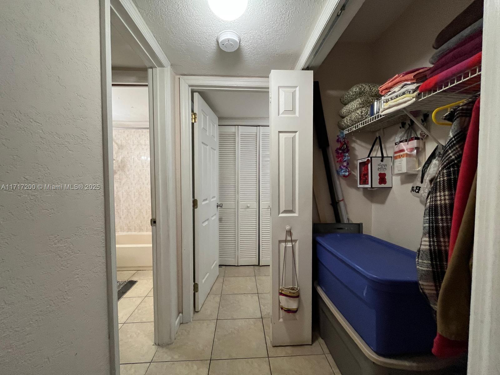 GOLD COAST CONDO - Residential