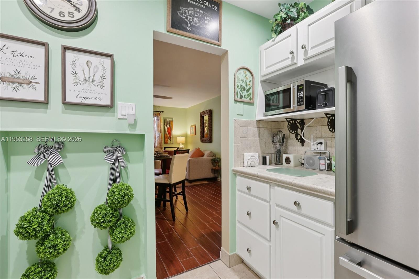 6260 NE 18th Ave 823