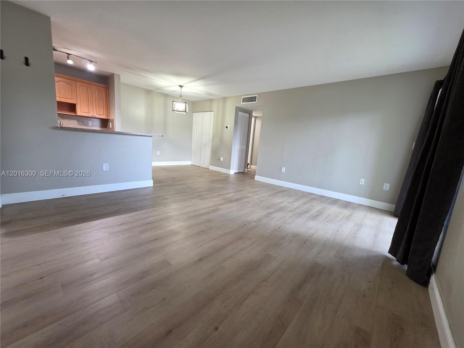 PALM COVE COND - Residential Lease