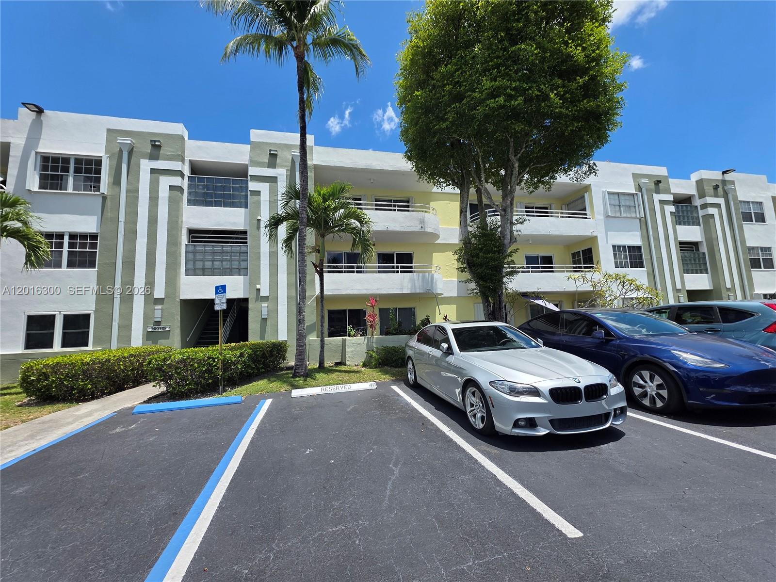 PALM COVE COND - Residential Lease