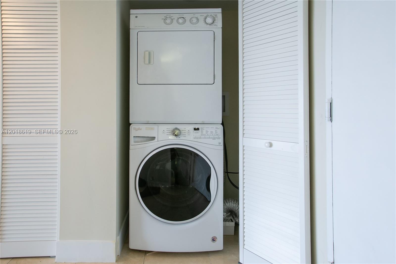CRICKET CLUB CONDO - Residential