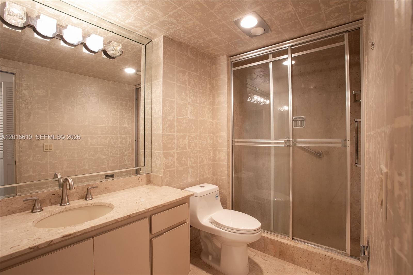CRICKET CLUB CONDO - Residential