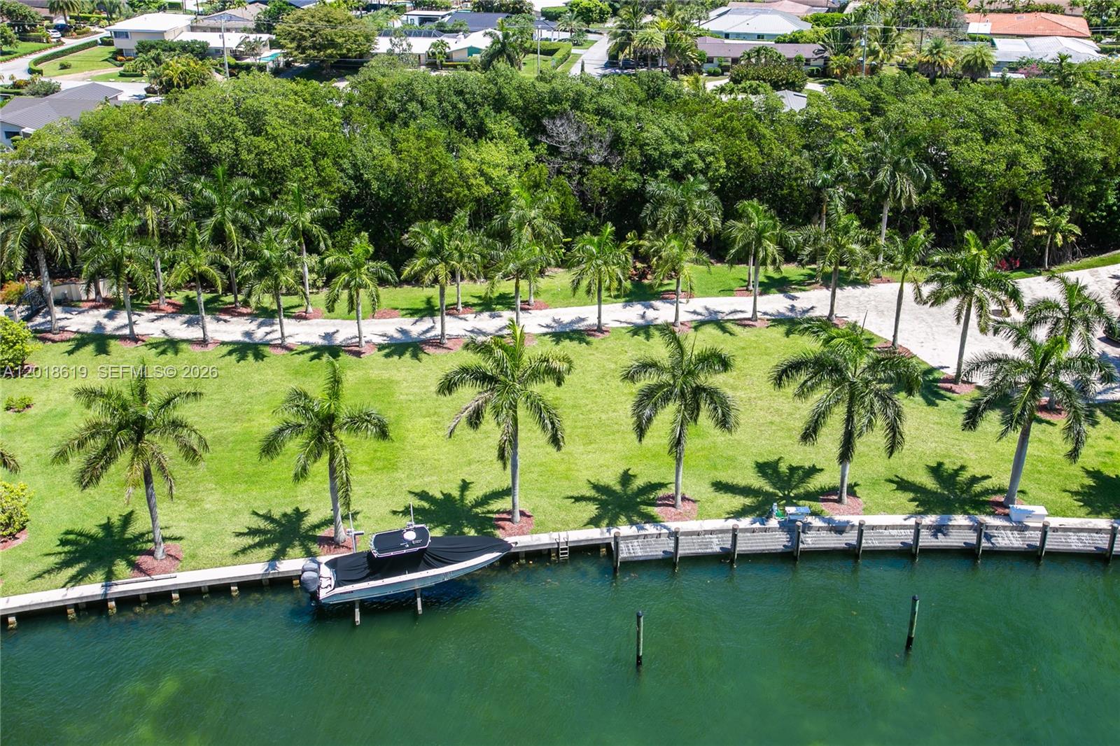 CRICKET CLUB CONDO - Residential