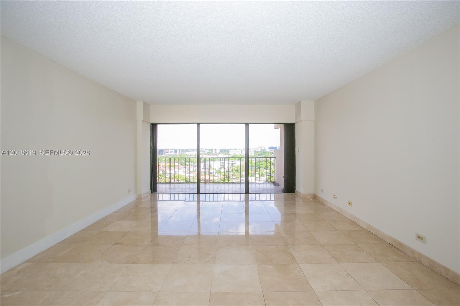 CRICKET CLUB CONDO - Residential
