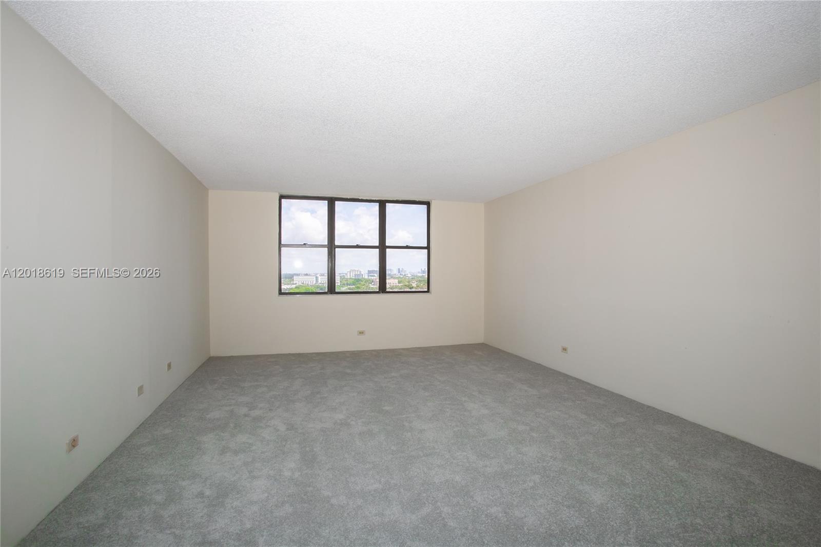 CRICKET CLUB CONDO - Residential