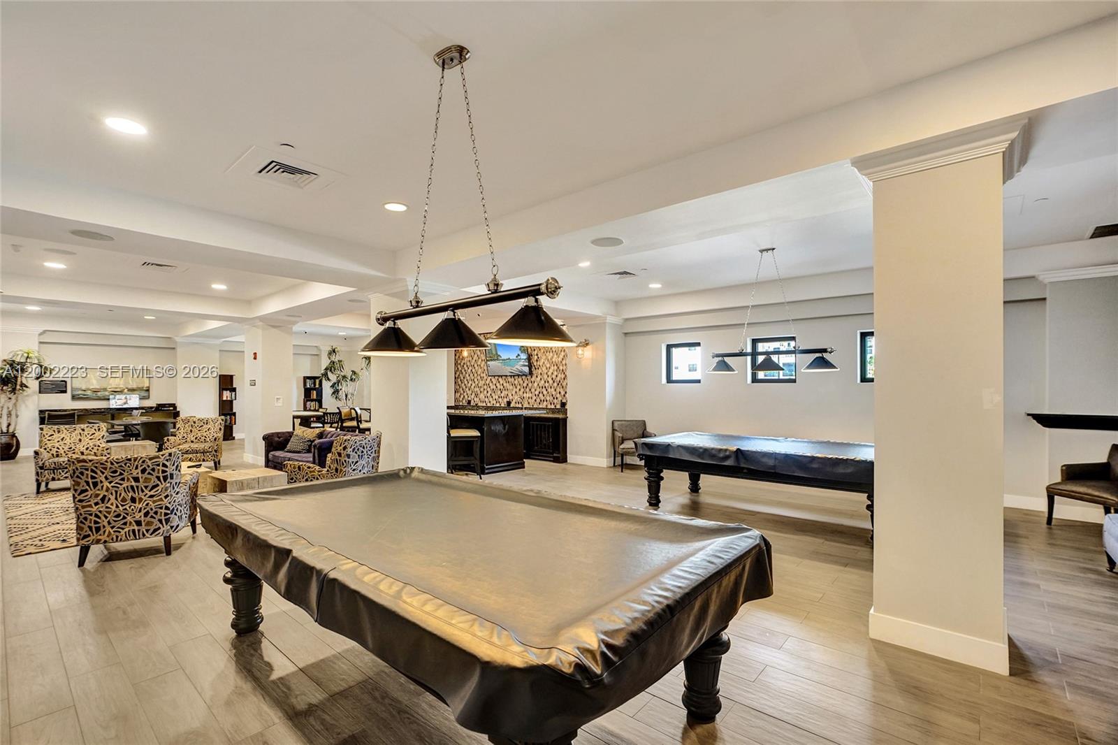 WAVE CONDO - Residential Lease