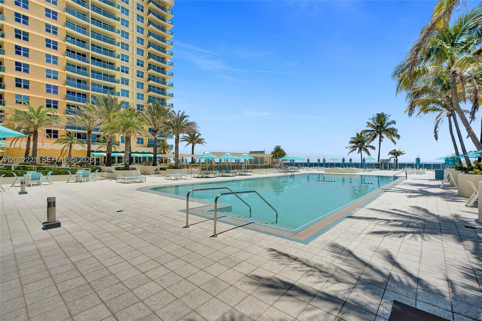 WAVE CONDO - Residential Lease