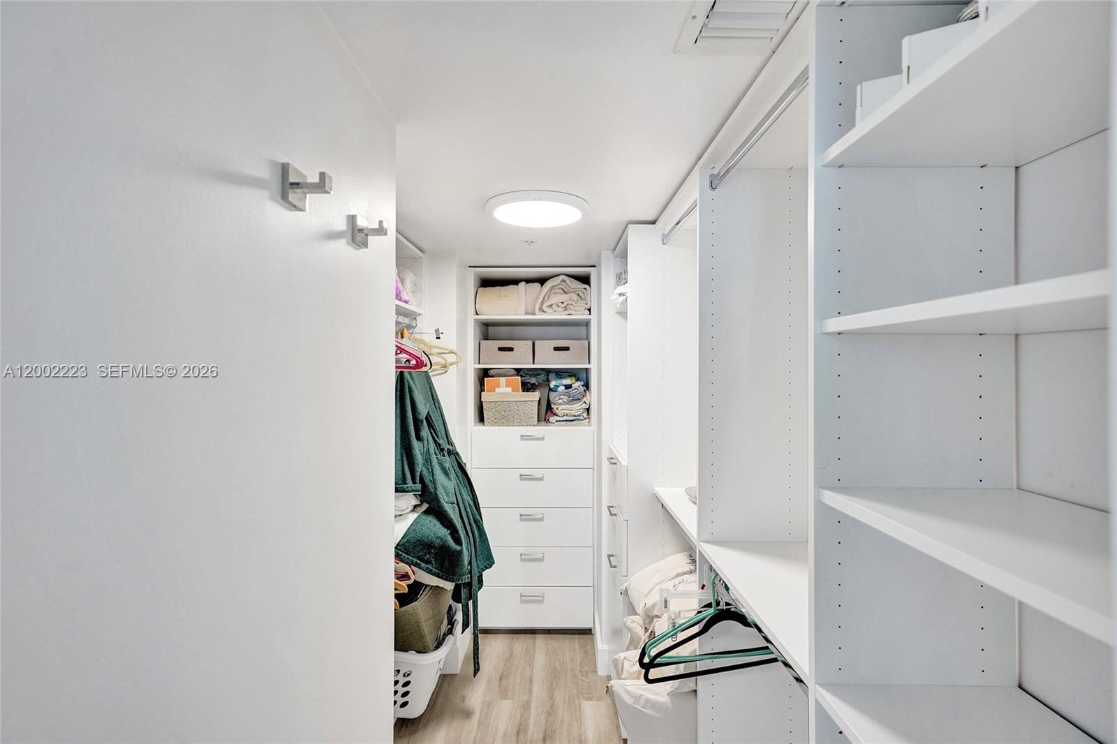 WAVE CONDO - Residential Lease