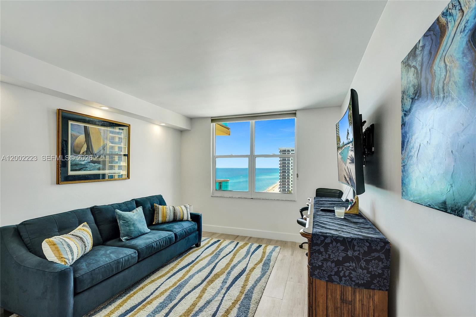 WAVE CONDO - Residential Lease