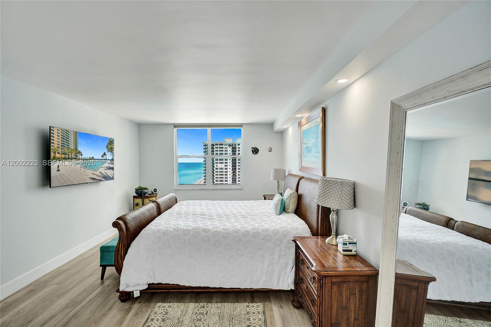 WAVE CONDO - Residential Lease