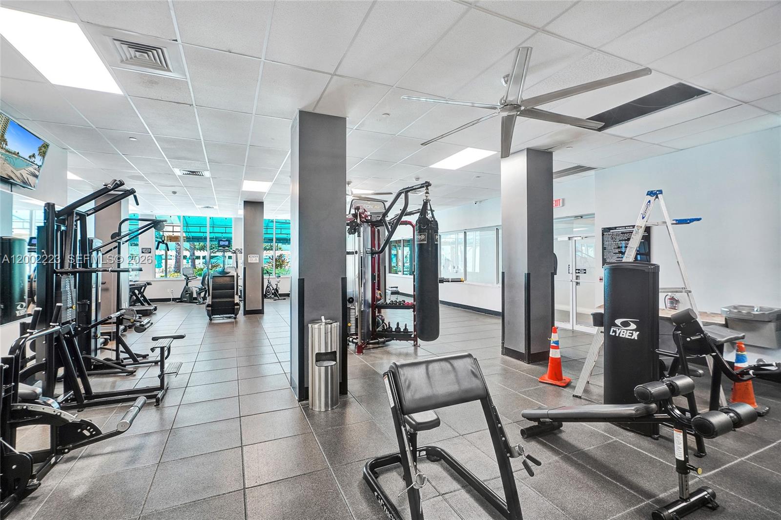 WAVE CONDO - Residential Lease