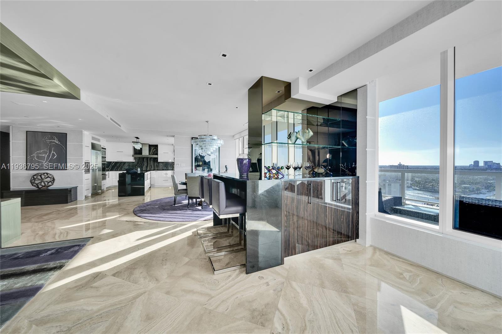 CASTILLO GRAND RESIDENCES - Residential