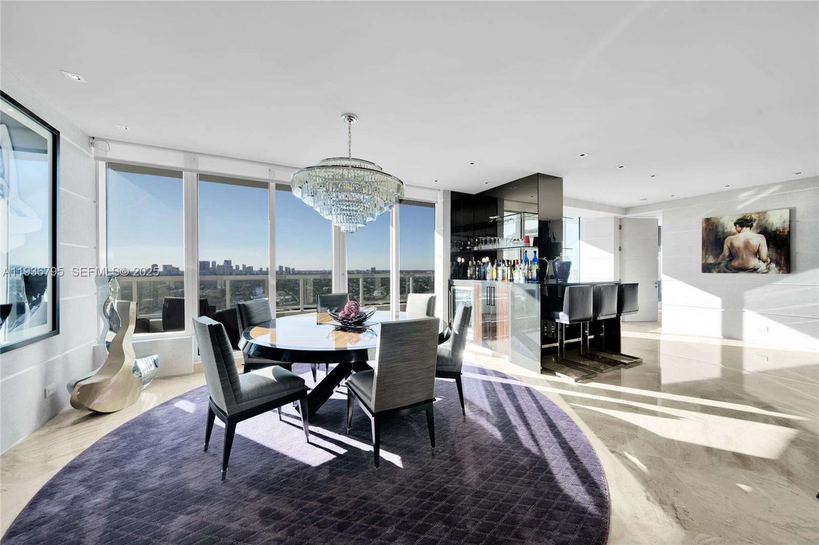 CASTILLO GRAND RESIDENCES - Residential