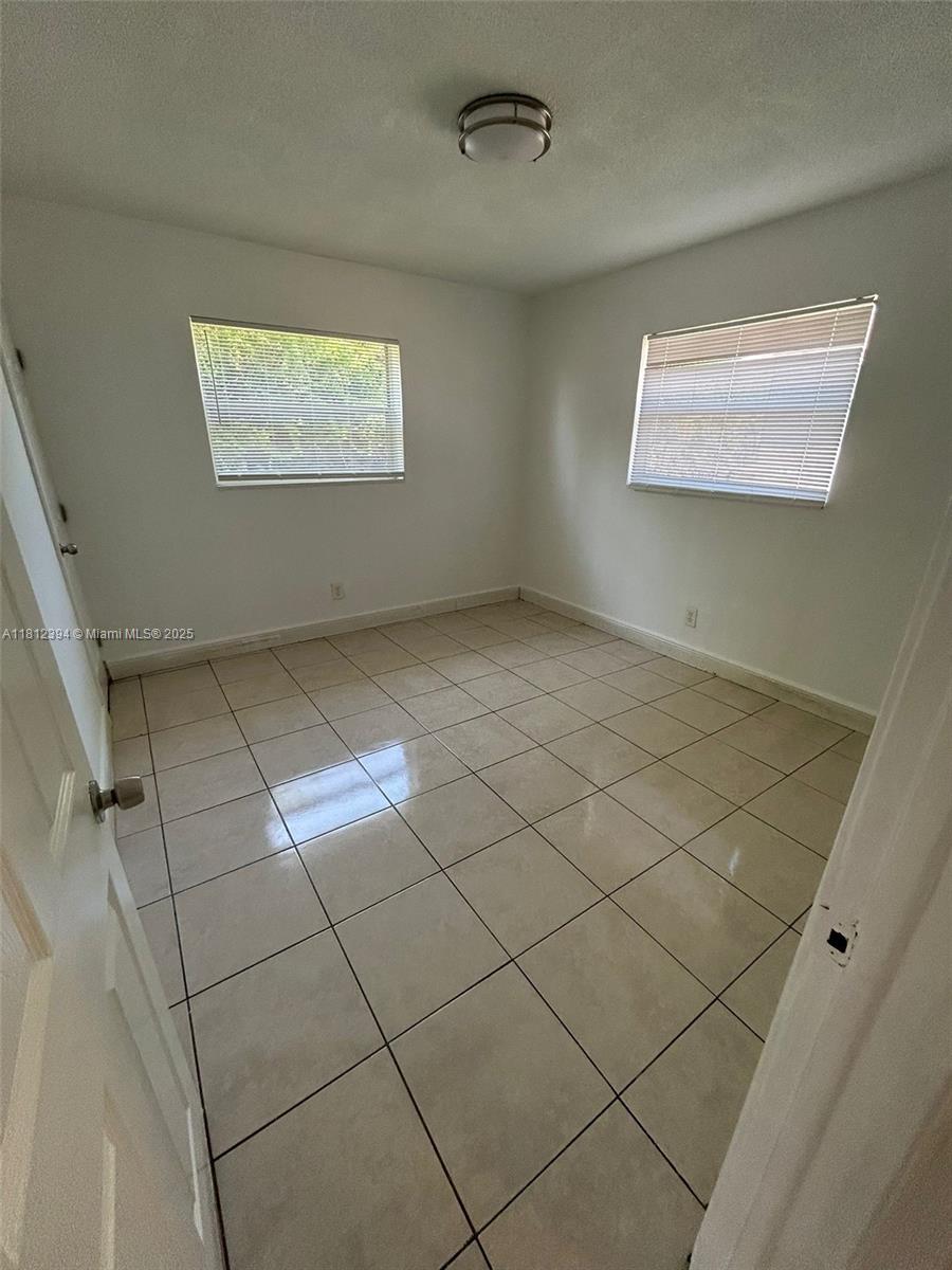 2780 NW 14th St 2