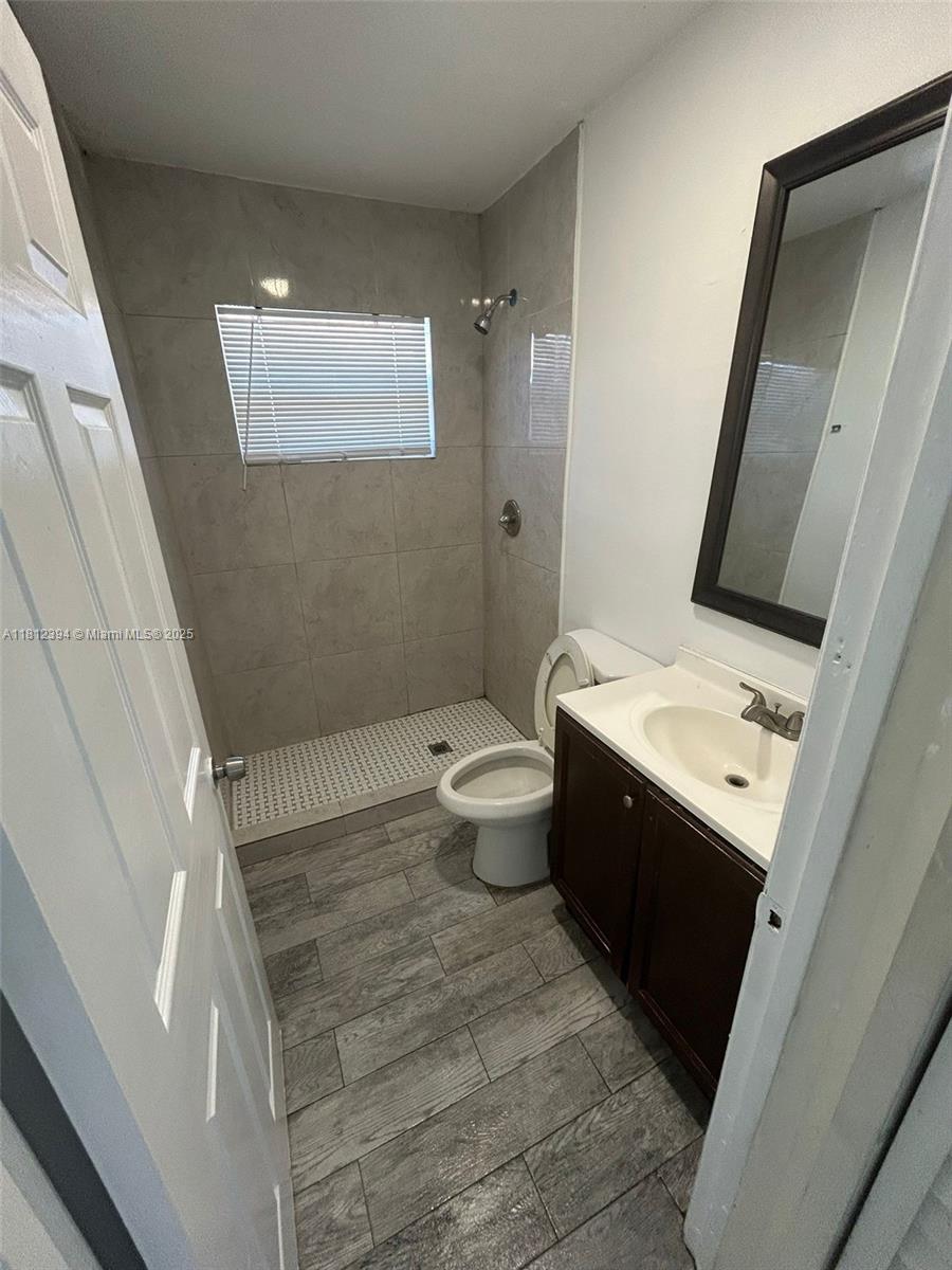 2780 NW 14th St 2