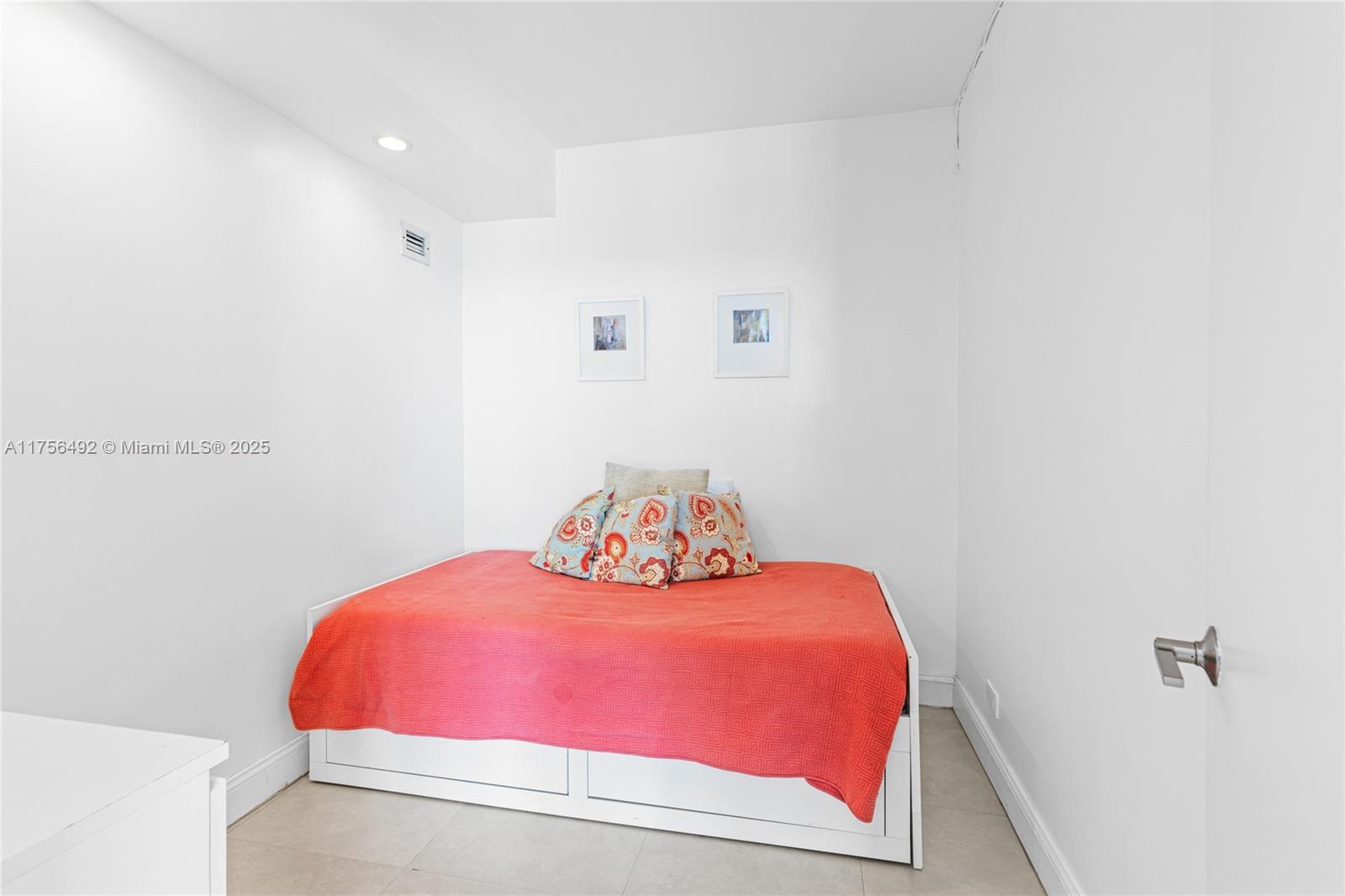 THE PAVILION CONDO - Residential