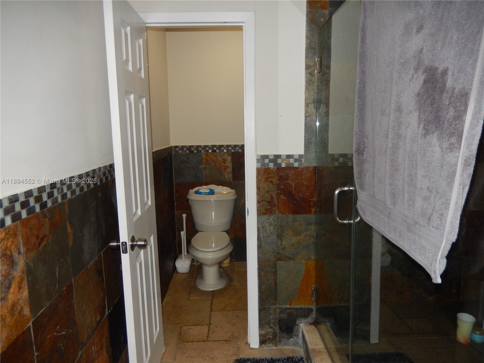 MIAMI LAKES LOCH LOMOND E - Residential Lease