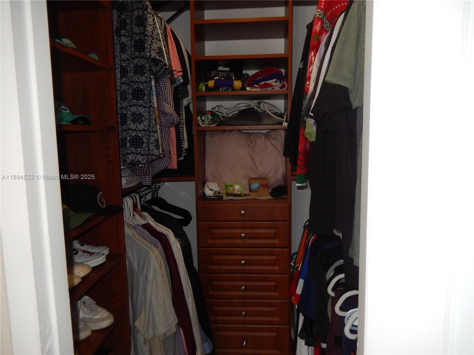 MIAMI LAKES LOCH LOMOND E - Residential Lease