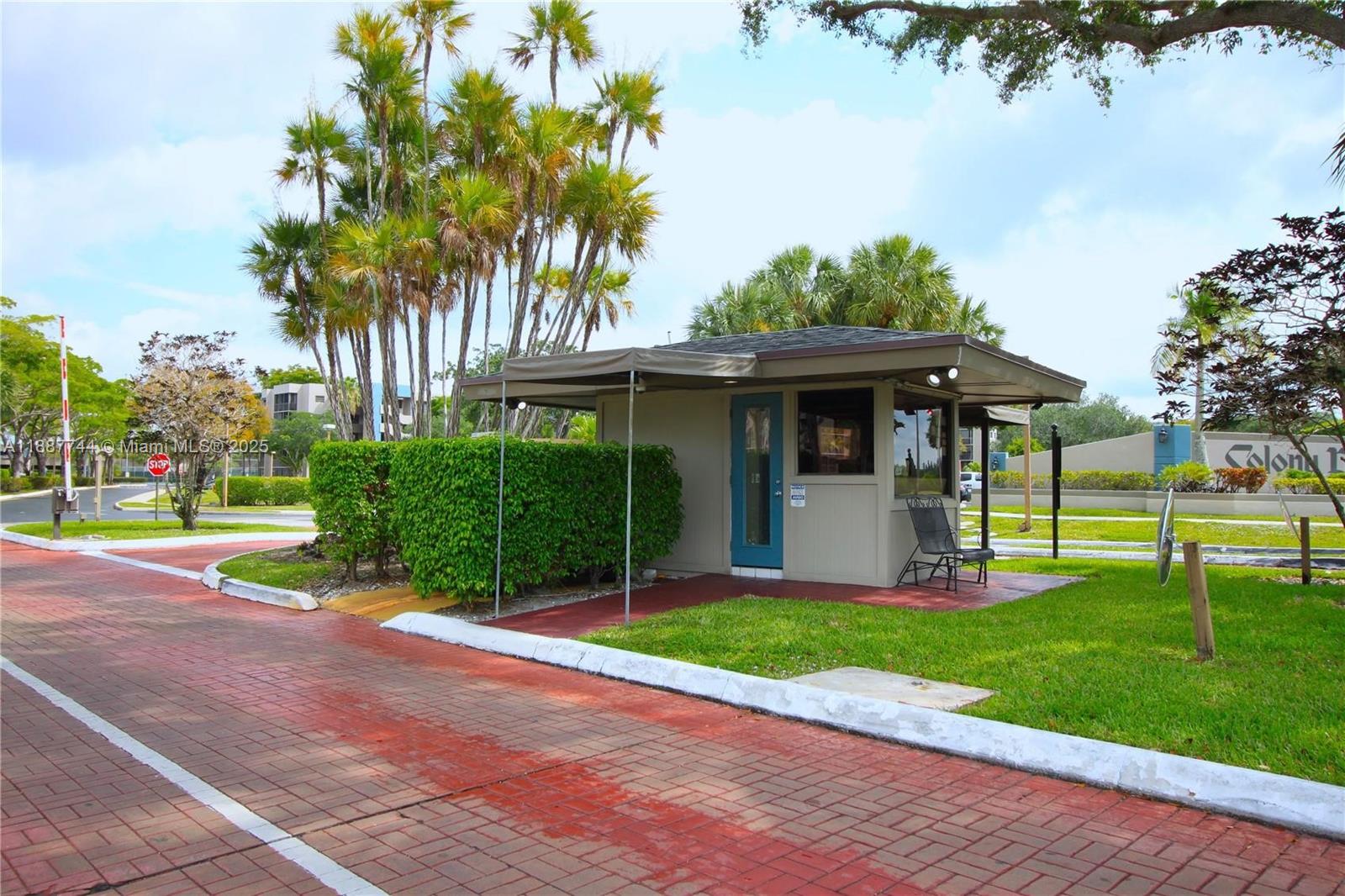 COLONY POINT 3 CONDO - Residential