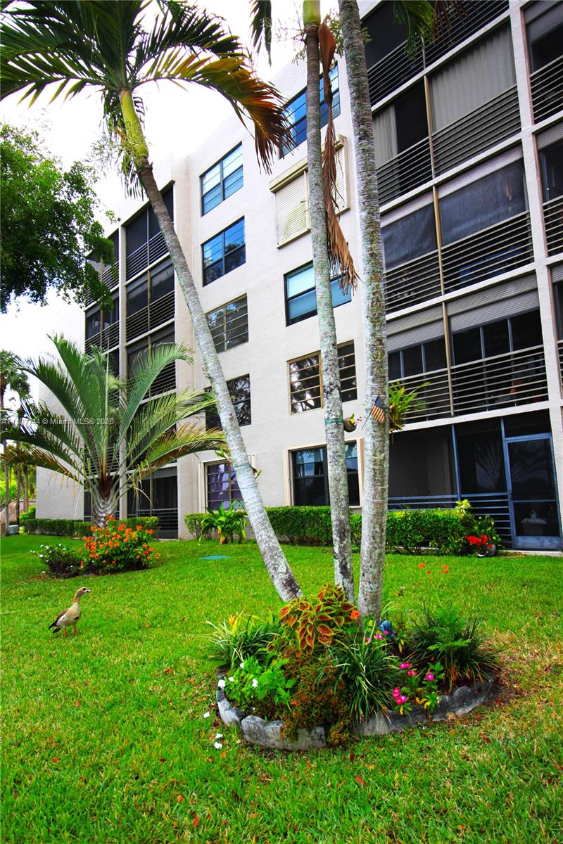 COLONY POINT 3 CONDO - Residential