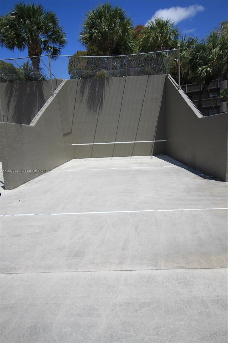 COLONY POINT 3 CONDO - Residential