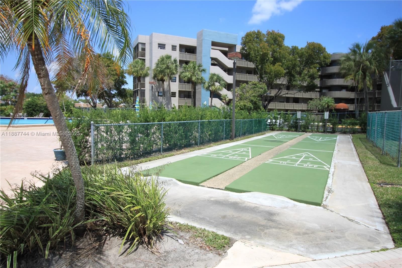 COLONY POINT 3 CONDO - Residential