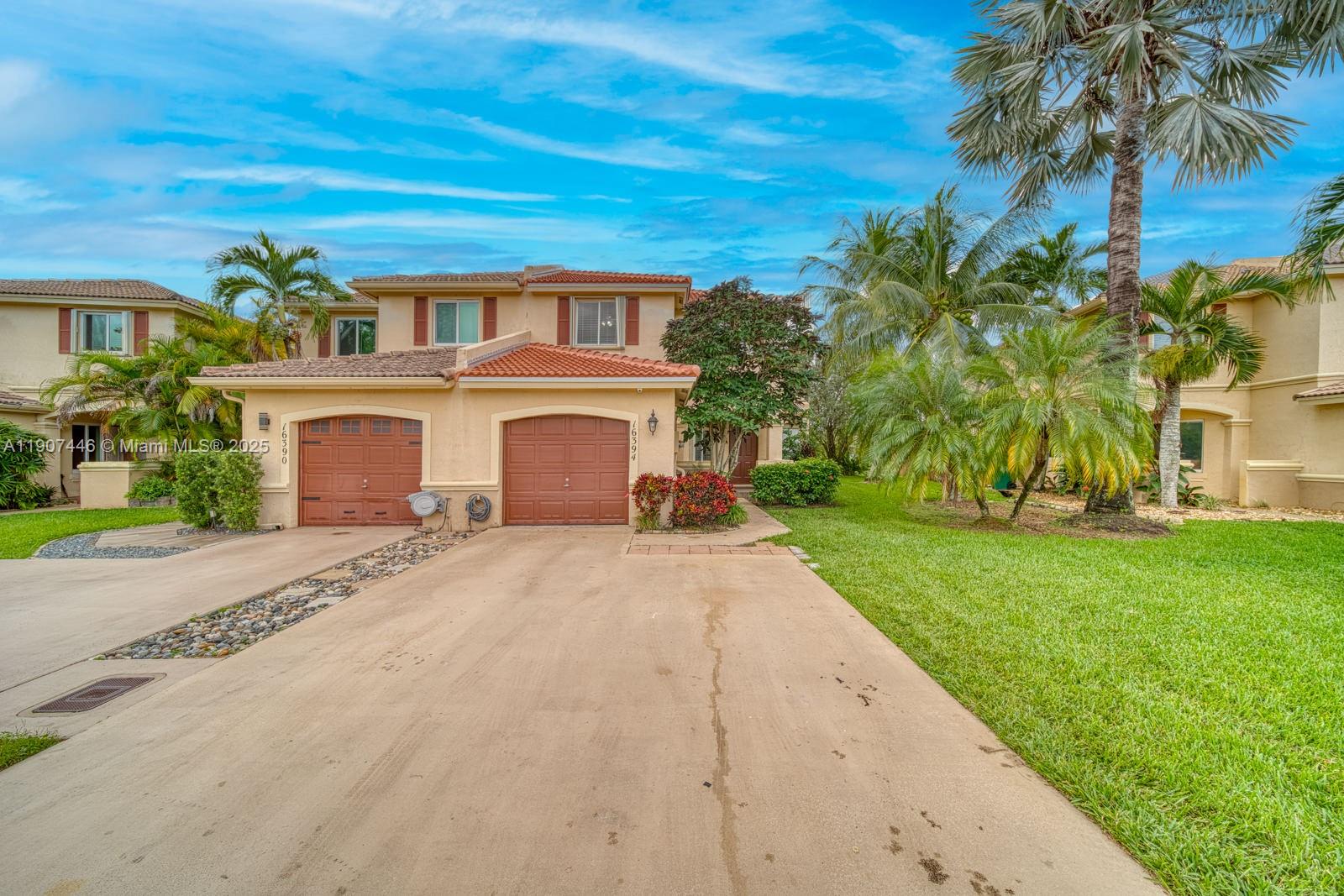 CONTINENTAL HOMES TOWNHOU - Residential