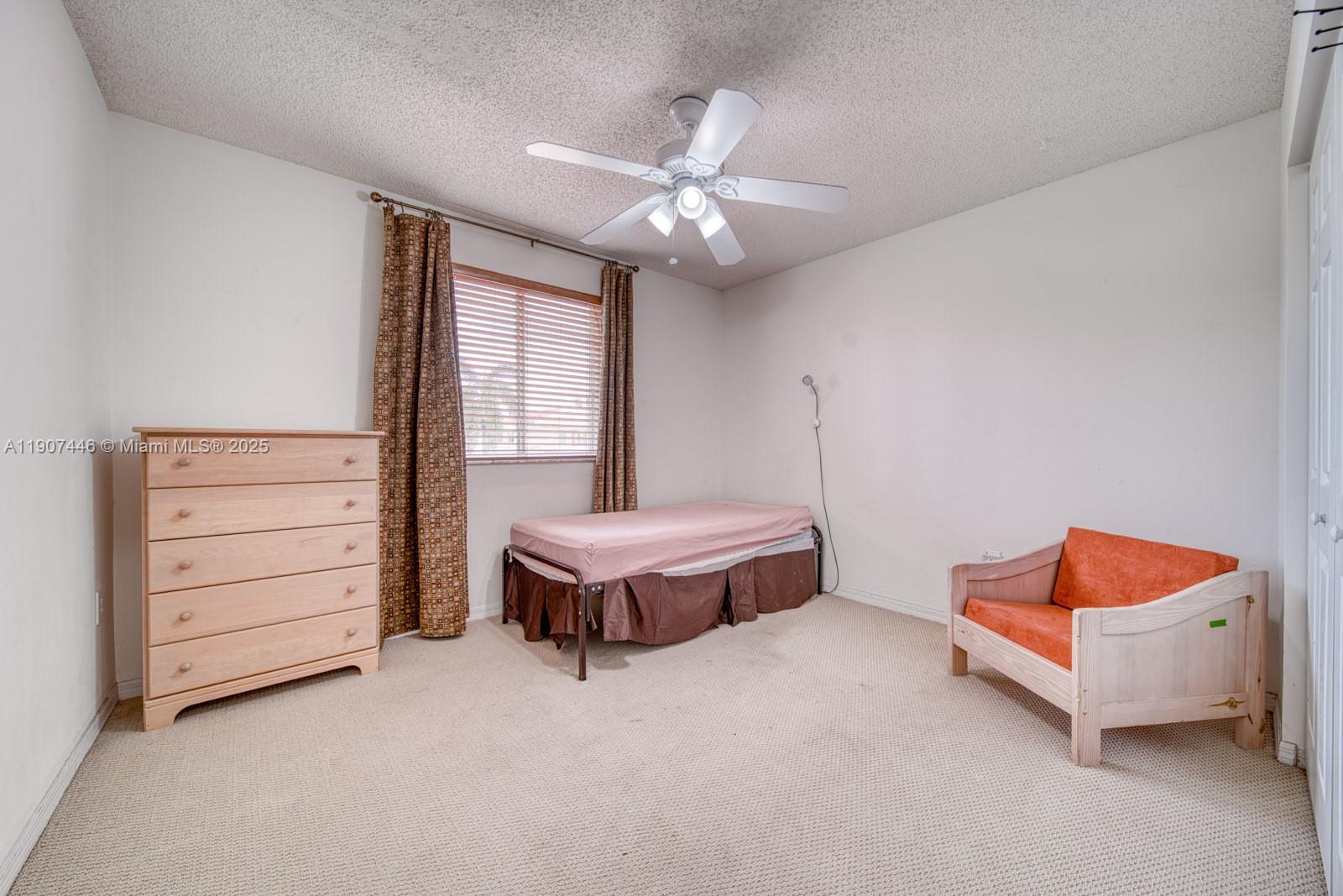 CONTINENTAL HOMES TOWNHOU - Residential