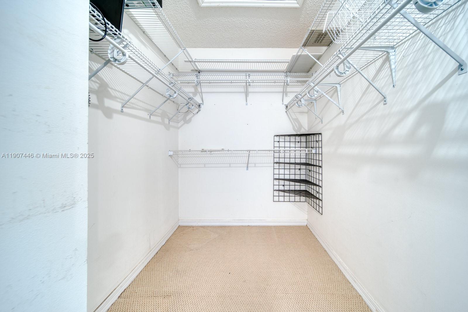 CONTINENTAL HOMES TOWNHOU - Residential