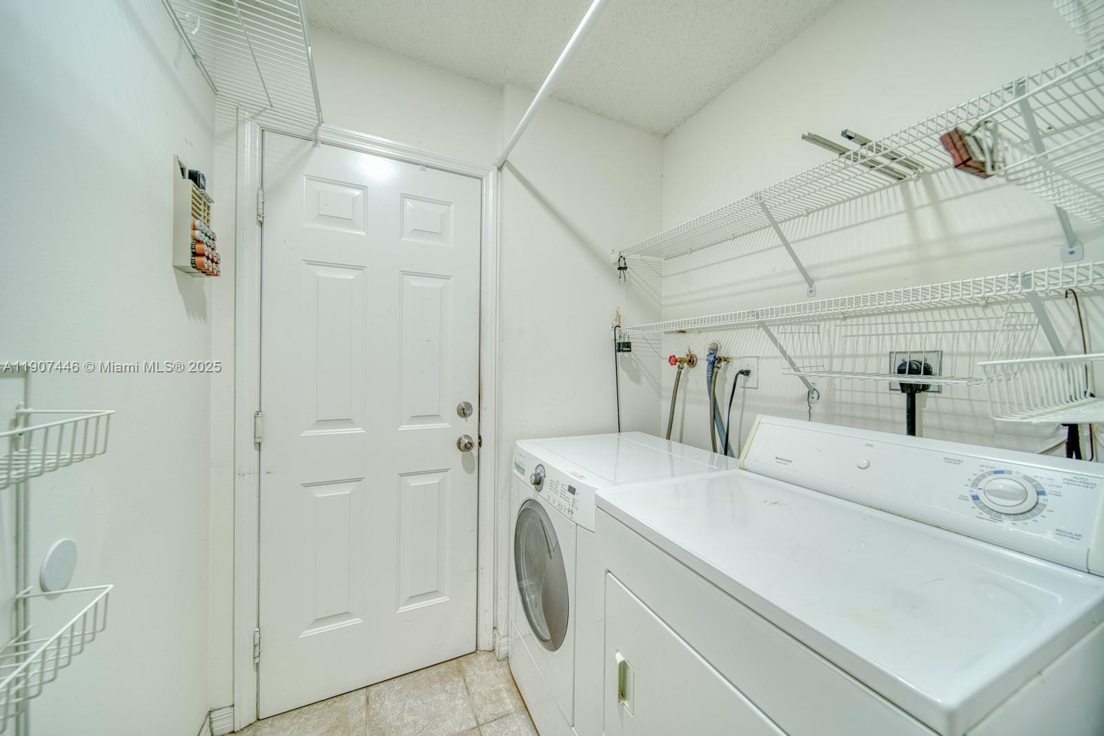 CONTINENTAL HOMES TOWNHOU - Residential